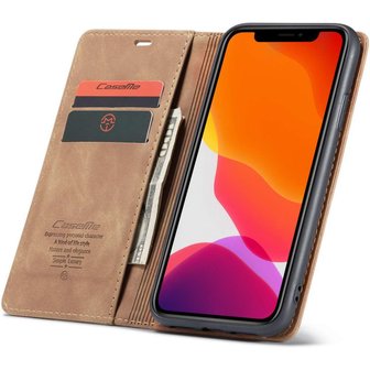 Caseme Slim Retro Wallet kunstleer hoesje voor iPhone 11 - bruin