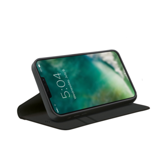 Xqisit Eco Wallet Selection Anti Bac biologisch afbreekbaar hoesje voor iPhone 13 Pro - zwart