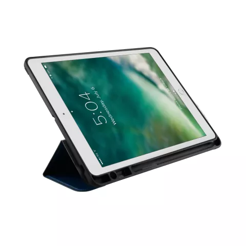 Xqisit Piave kunststof hoesje voor iPad 10.2 inch (2020) - blauw