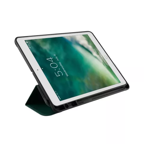 Xqisit Piave kunststof hoesje voor iPad 10.2 inch (2020) - groen