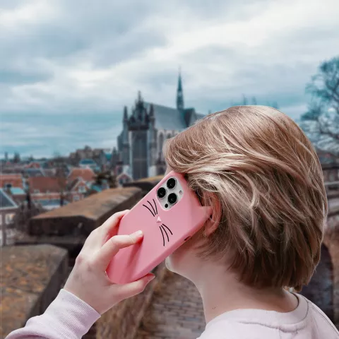 Schattige kat siliconen hoesje voor iPhone 12 en iPhone 12 Pro - roze