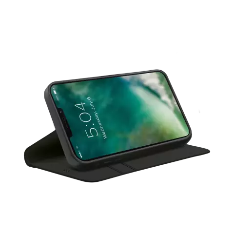 Xqisit Eco Wallet Selection Anti Bac biologisch afbreekbaar hoesje geschikt voor iPhone 13 - zwart