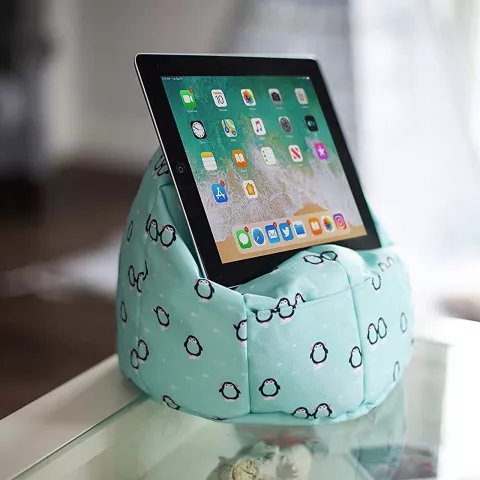 Planet Buddies pingu&iuml;n tablet kussen standaard beanbag iPadhouder - Lichtblauw