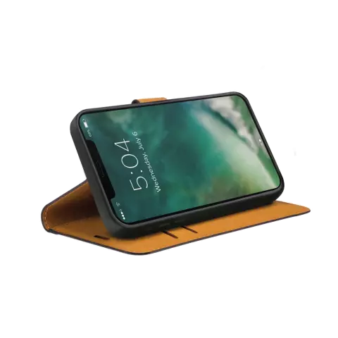 Xqisit NP Slim Wallet Selection Anti Bac hoesje geschikt voor iPhone 12 en 12 Pro - Zwart