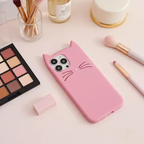 Schattige kat siliconen hoesje geschikt voor iPhone 16 Plus - roze