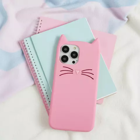 Schattige kat siliconen hoesje geschikt voor iPhone 16 Plus - roze