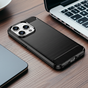 Carbon Armor TPU met geborstelde afwerking hoesje geschikt voor iPhone 15 Plus - zwart