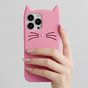 Schattige kat siliconen hoesje geschikt voor iPhone 16 Plus - roze