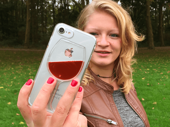 Coque iPhone verre à vin